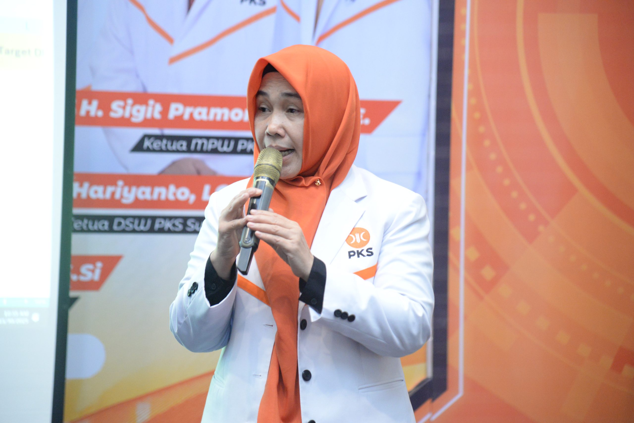 PKS Sumut Fokus Kuatkan Keluarga Melalui RKI dan Luncurkan Gerakan Nasional Kumpul Keluarga di Sumut